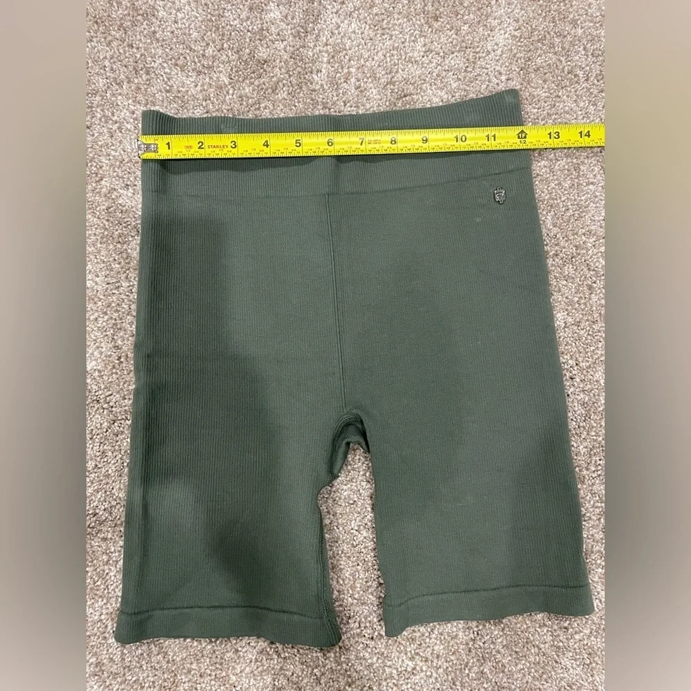 Fabletics Olive High Waisted Shorts Size M